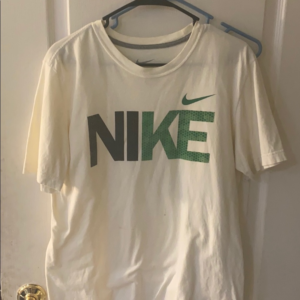 Nike T-shirt